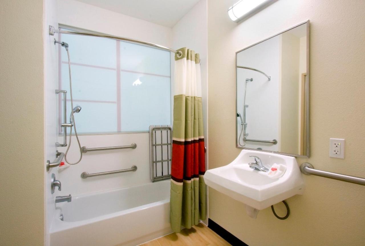 Red Roof Inn & Suites Beaumont Dış mekan fotoğraf